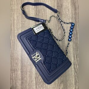 🩶 *NWT* BADGLEY MISCHKA Denim Diamond Quilted Crossbody Navy Pearl Strap